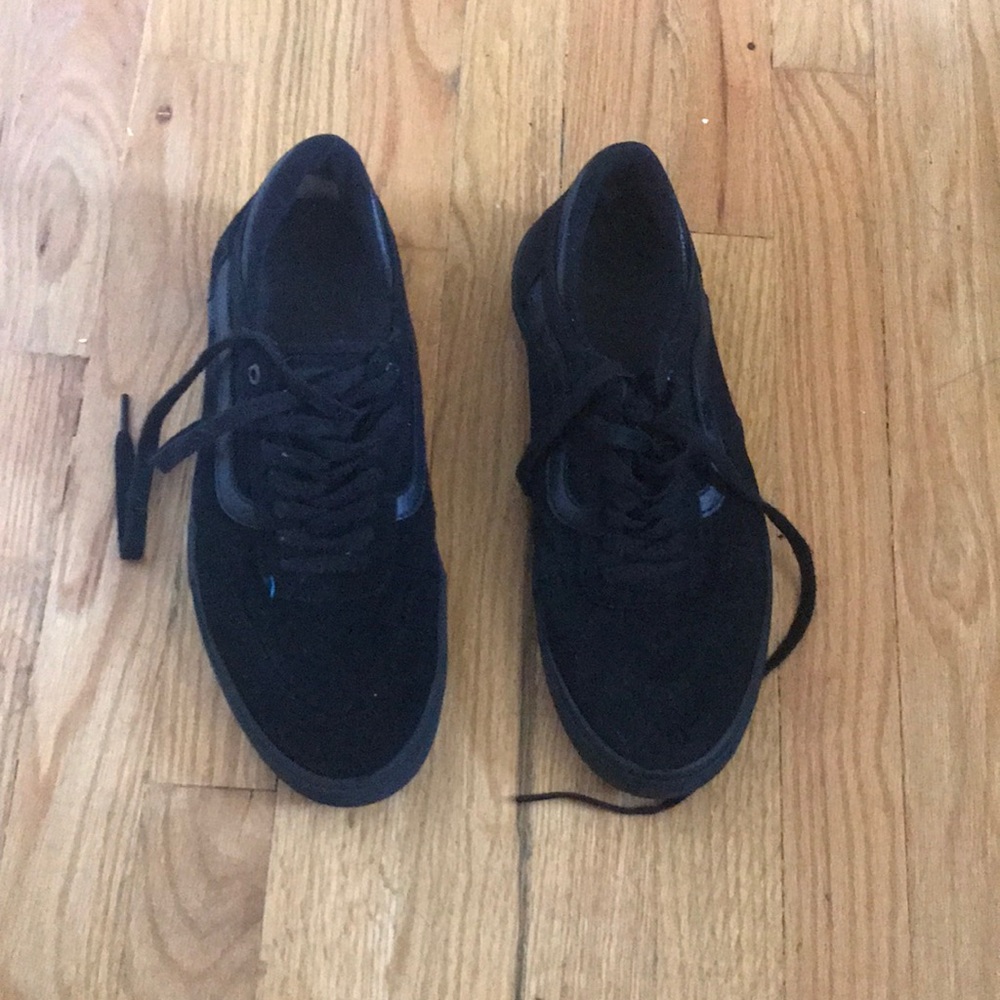 Men’s vans all black